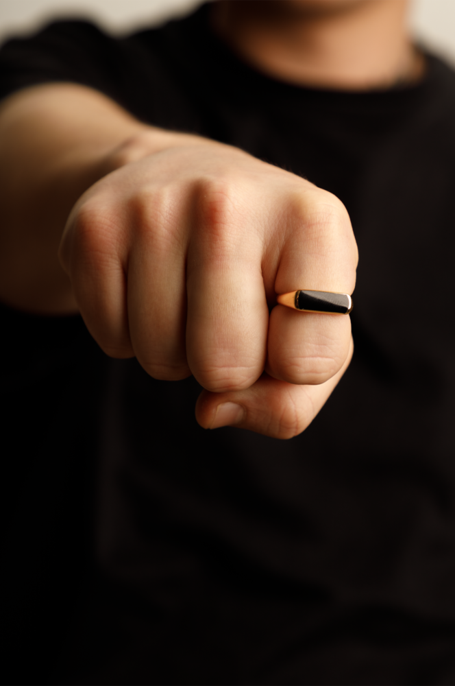 Funkie Wide M Signet Ring Stone Gold